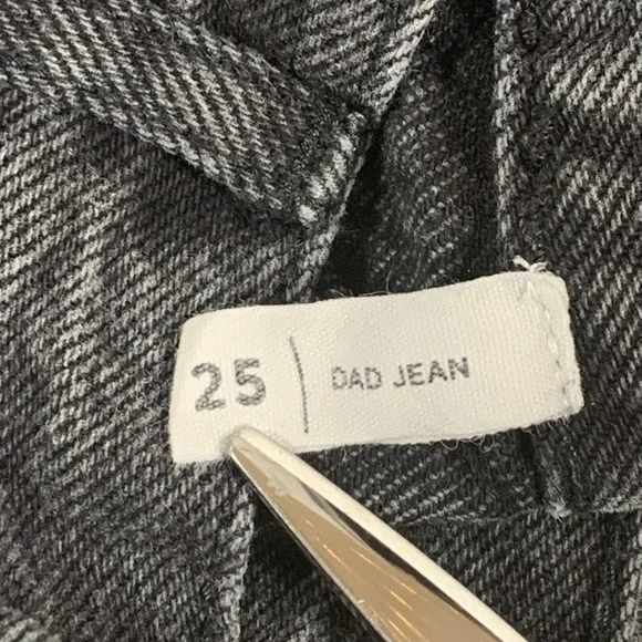 Pacsun Jeans Womens 25  Black Denim Dad Jean Distressed Baggy High‎ Rise 25x30 - Picture 7 of 16